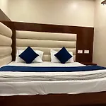 Hotel Plaza Saphire At New Delhi Railway Station